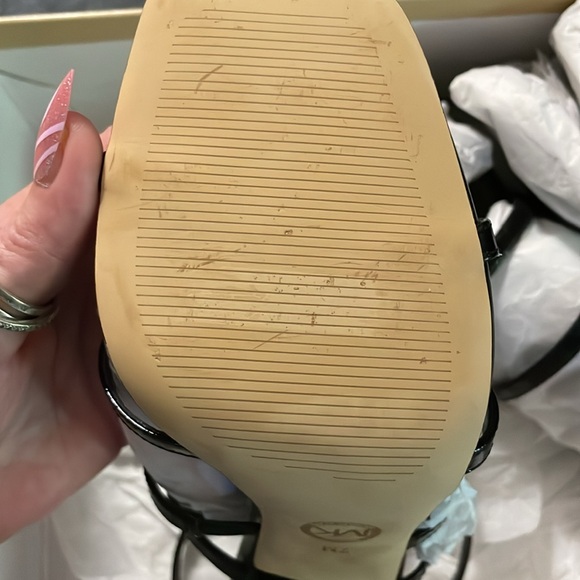 Michael Kors “strappy” high heels - Picture 4 of 11